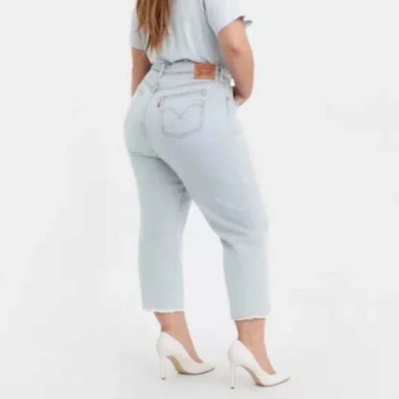Levi's 501 Original Cropped Button Fly Denim Jeans with Raw Hem Size 24W… - Picture 2 of 13